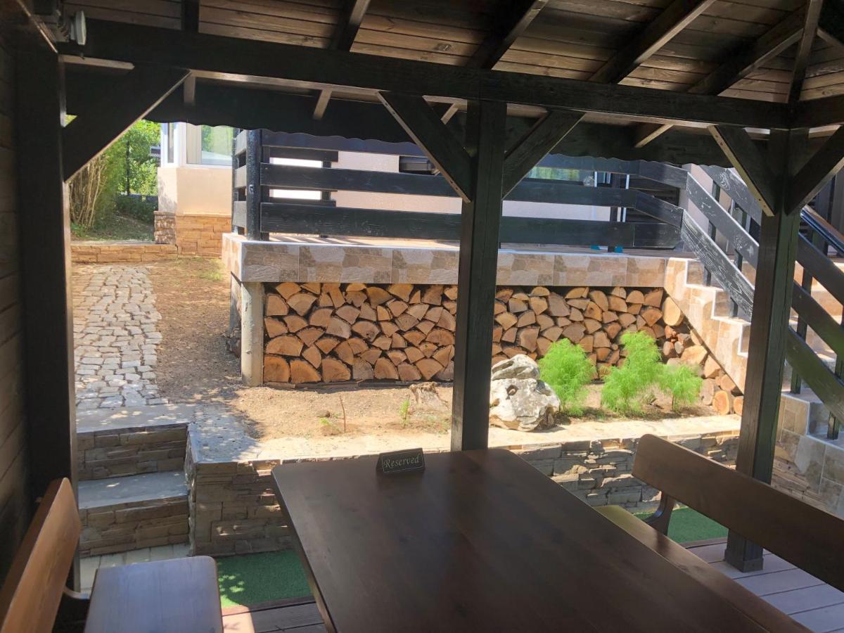 Вила Теkето I Vila Teketo Family Guest House Nikolovo ภายนอก รูปภาพ