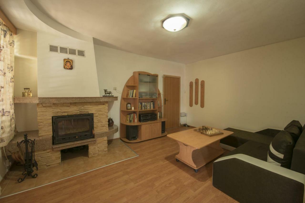 Вила Теkето I Vila Teketo Family Guest House Nikolovo ภายนอก รูปภาพ