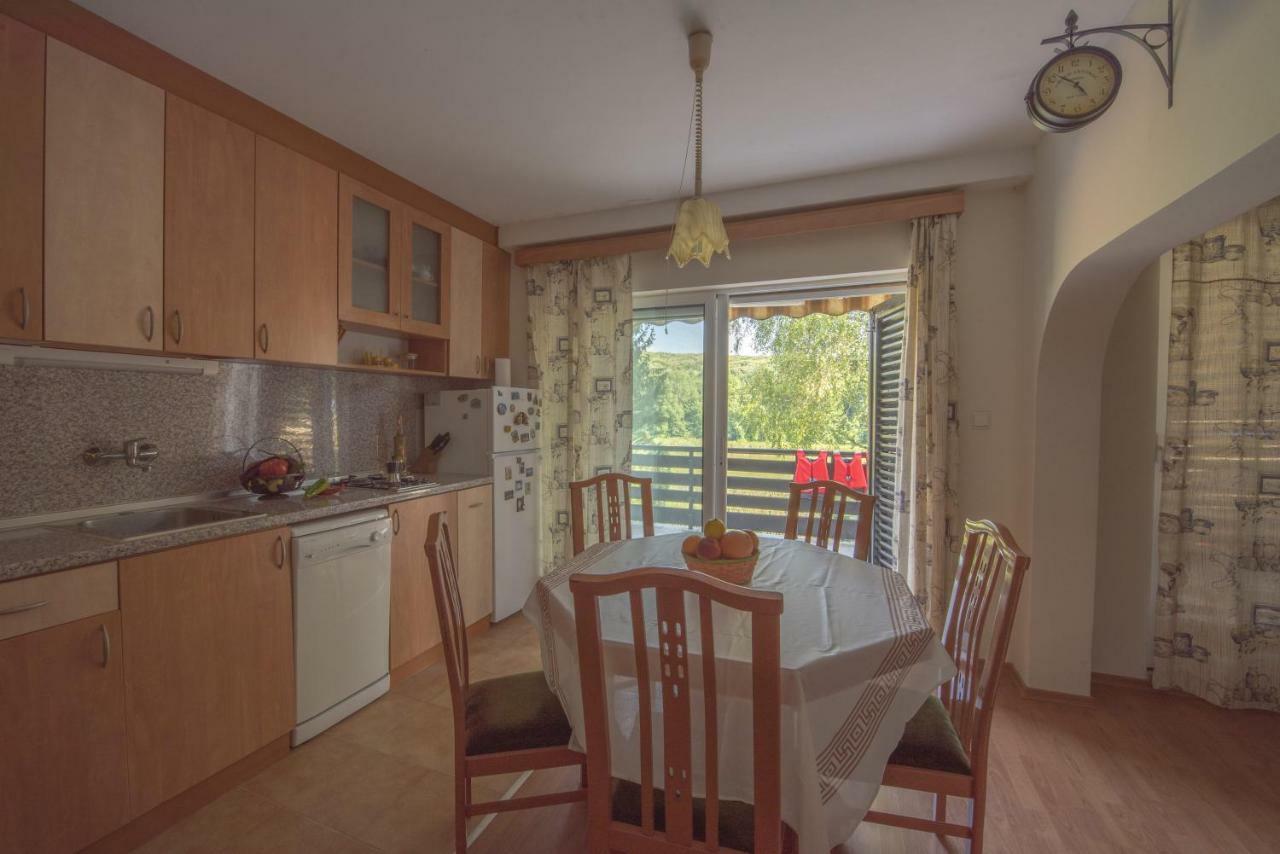 Вила Теkето I Vila Teketo Family Guest House Nikolovo ภายนอก รูปภาพ